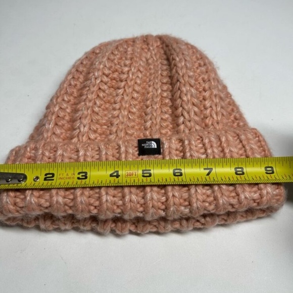 The North Face Rhodina Beanie Hat Chunky Knit Pink OS Acrylic Fold Cuff Women's - Picture 5 of 6
